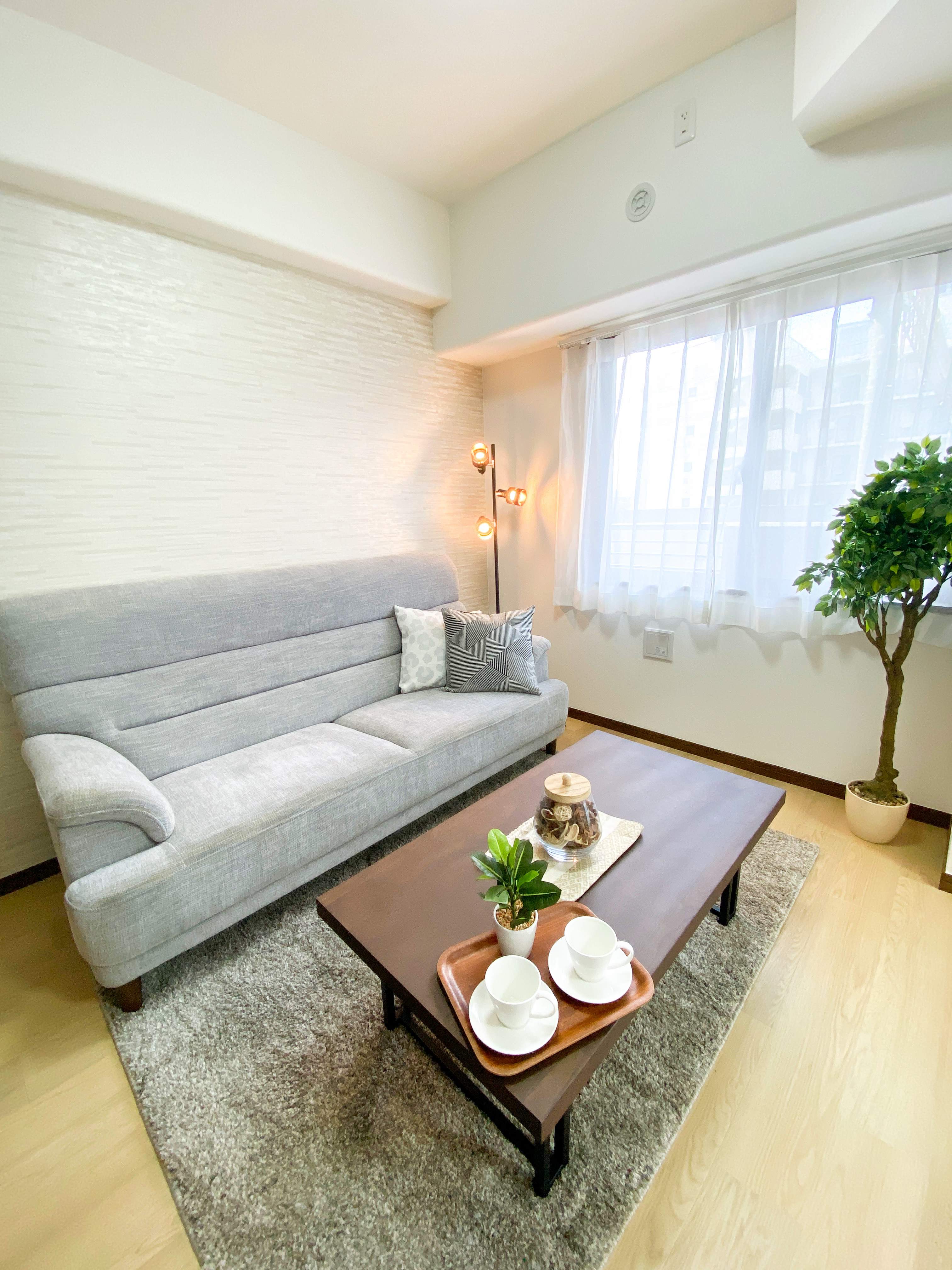 洋室4.4帖　アクセントクロスでおしゃれな空間