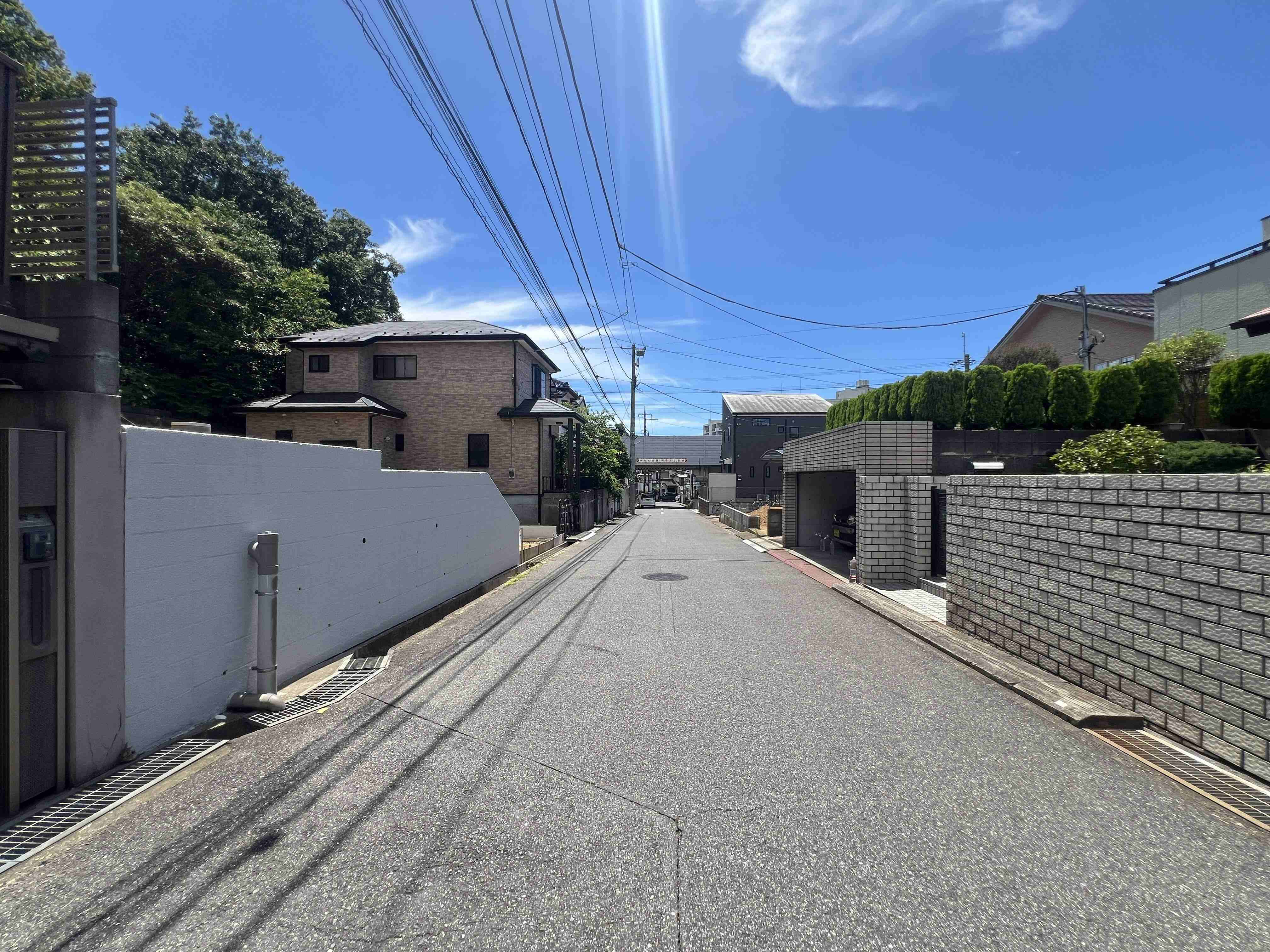閑静な住宅街で綺麗な街並み